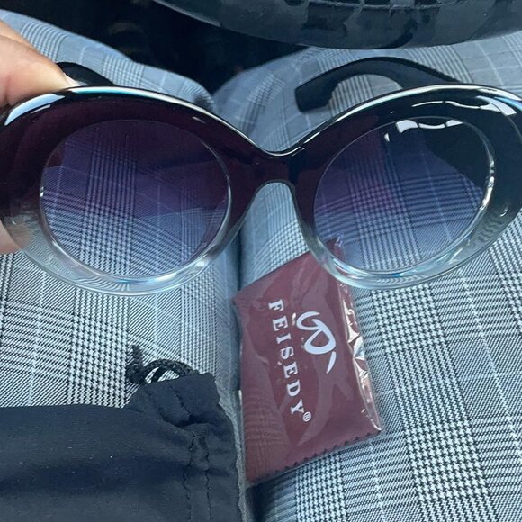 Luxury oversized oval sunglasses main image 6